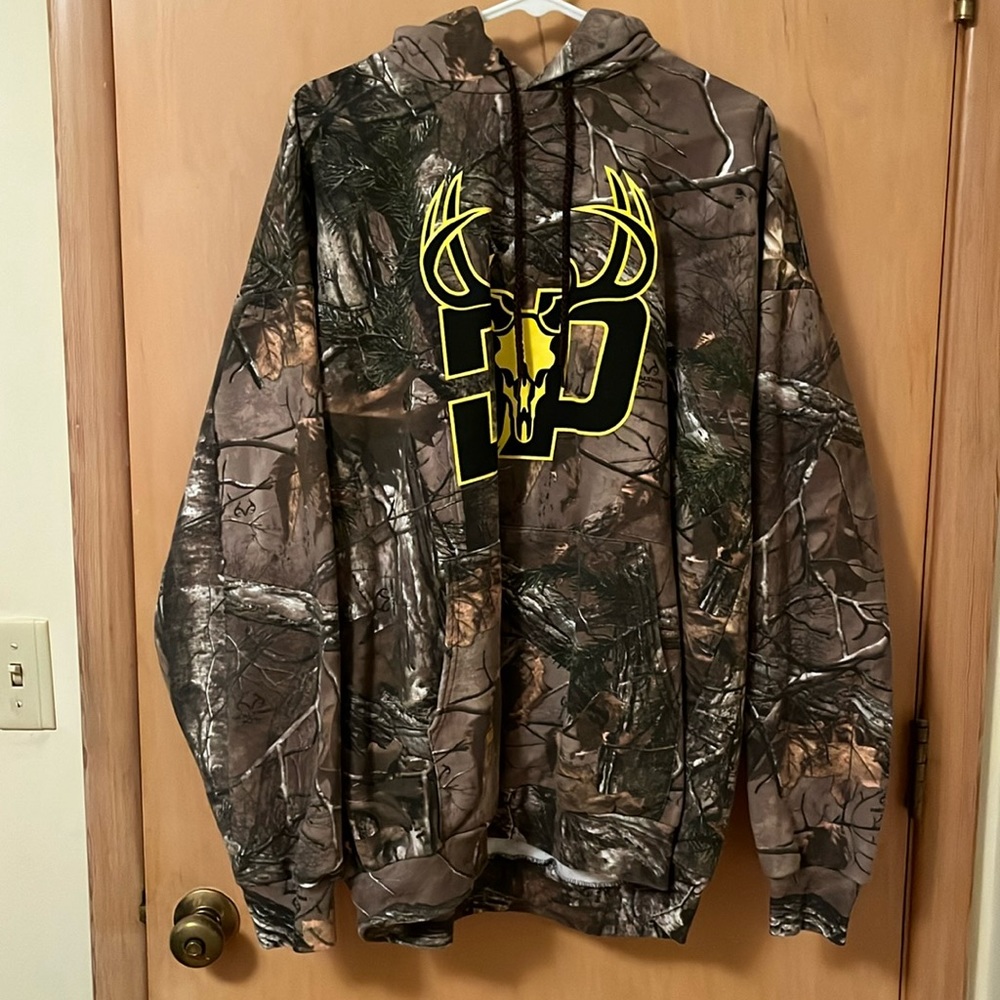 Russell Outdoors Diesel Power Men’s Hooded Camo Sweatshirt